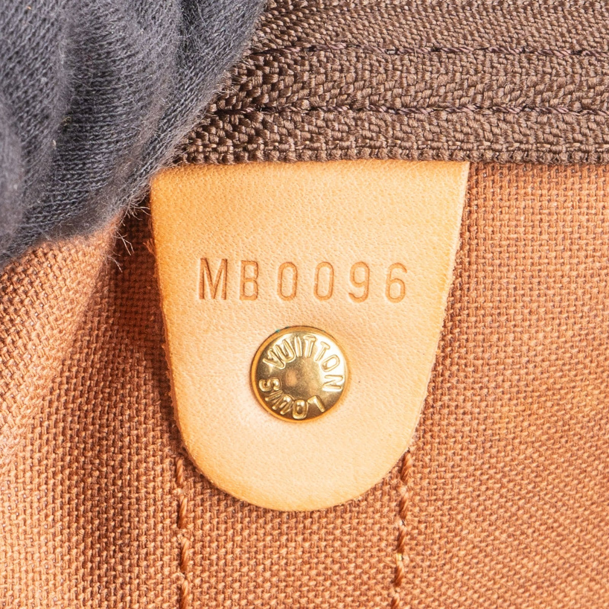 Louis Vuitton Monogram Canvas Keepall 50 Bandoulière Travel Bag