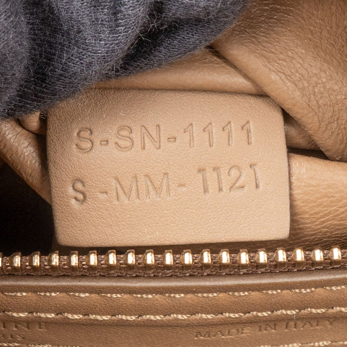 Celine Luggage aus glattem Kalbsleder – Ansicht 11