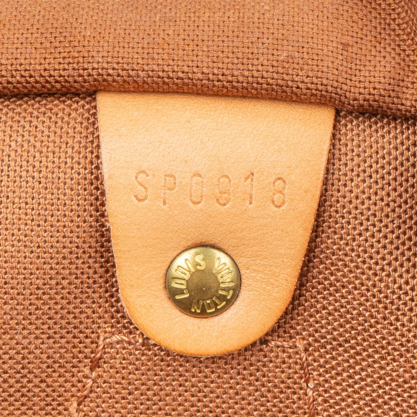 Louis Vuitton Monogram Canvas Speedy 40 Handbag