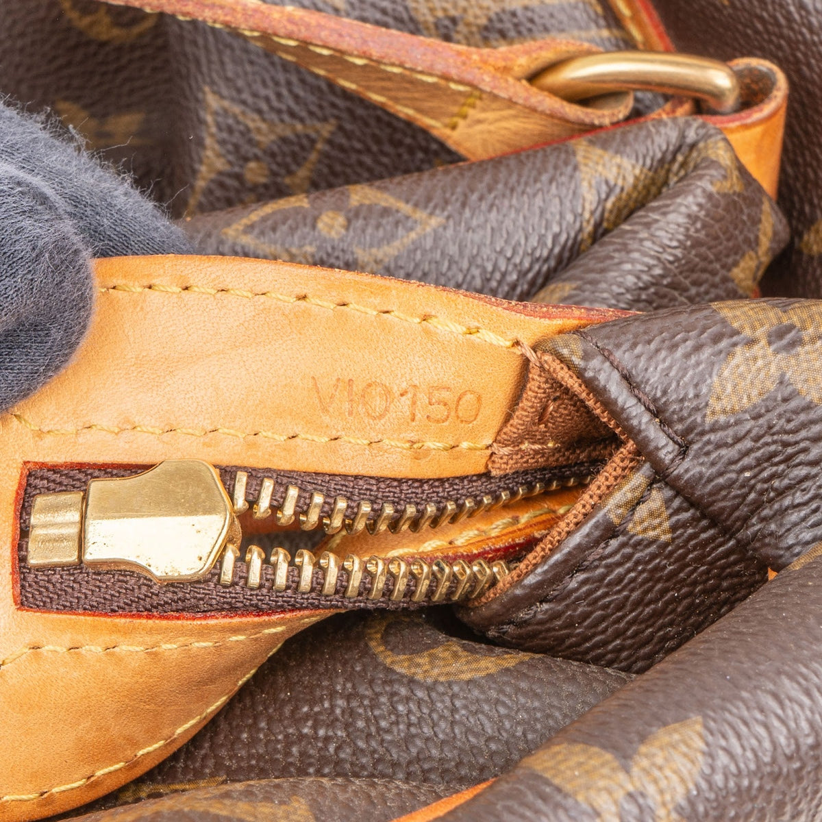Louis Vuitton Monogram Canvas Stresa PM Shoulder Bag