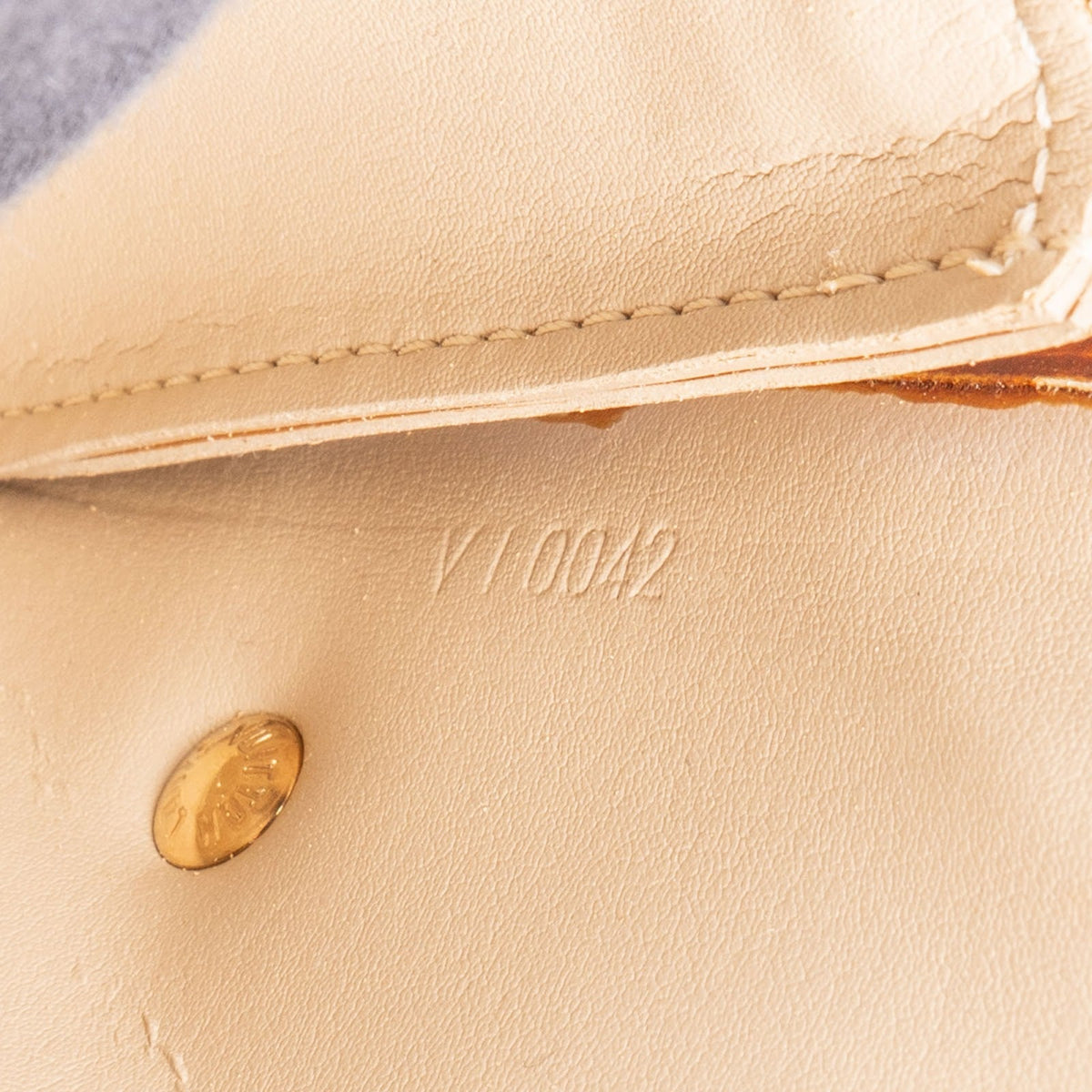Louis Vuitton Monogram Vernis Leather Lexington Fleurs Pochette Accessoires Handbag