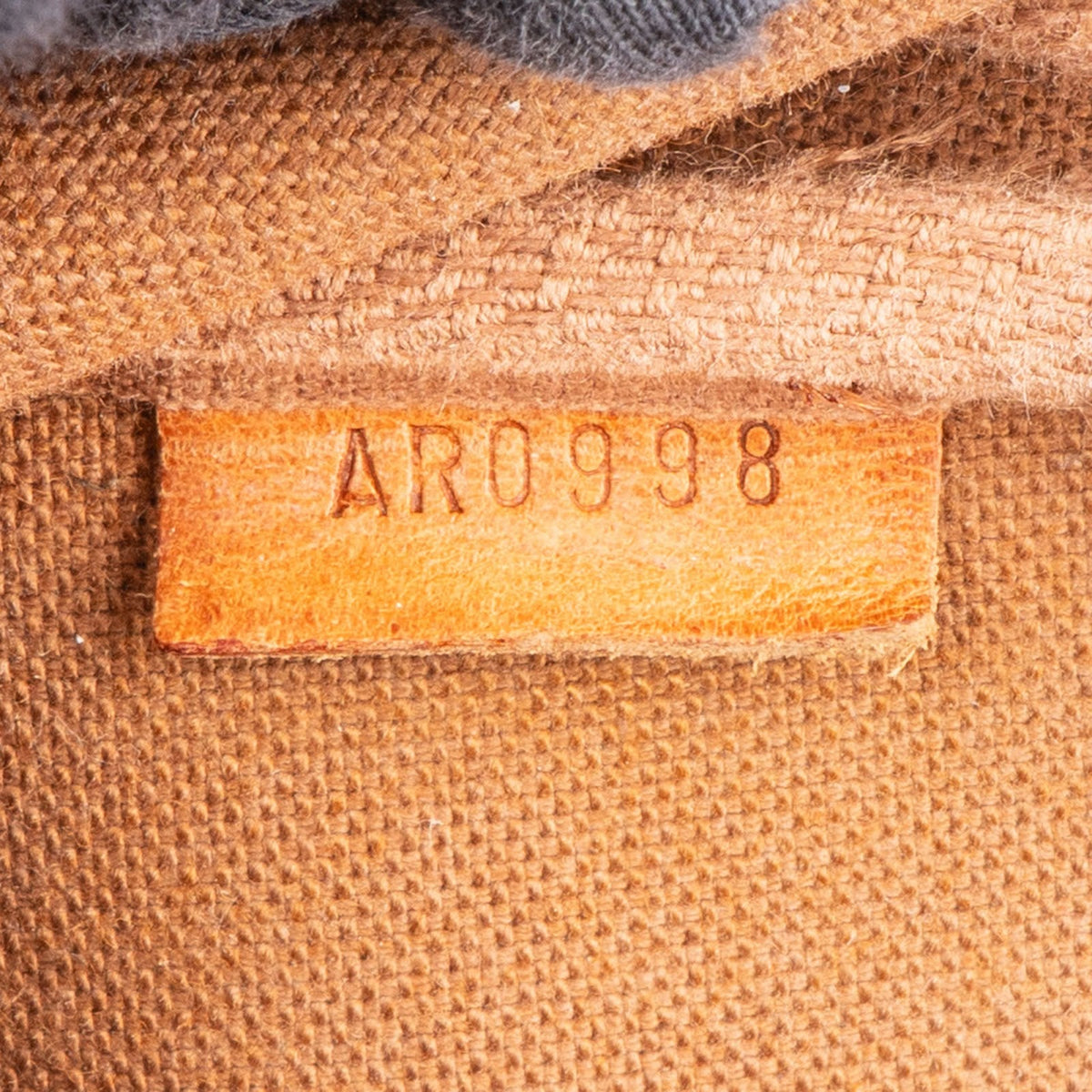 Louis Vuitton Pochette Accessoires aus Monogram Canvas – Ansicht 11