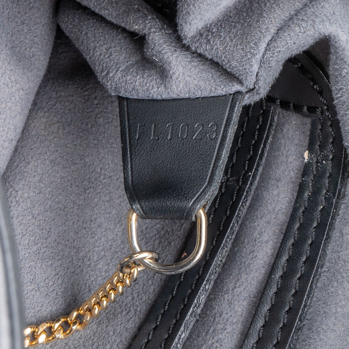 Louis Vuitton Noir Epi Leather Bucket PM Shoulder Bag