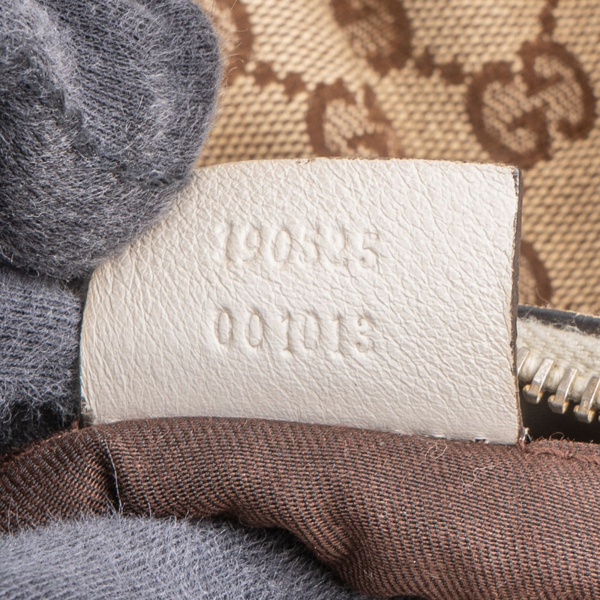 Gucci Monogram GG Canvas Abbey D-Ring Small Shoulder Bag