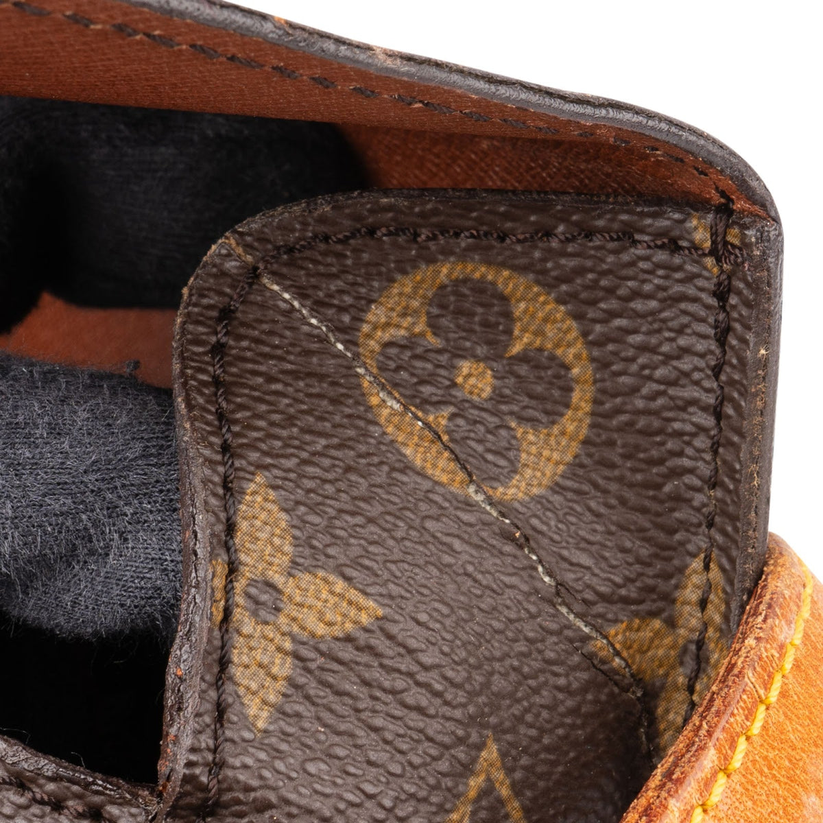 Louis Vuitton Monogram Canvas Saint Cloud MM Crossbody Bag