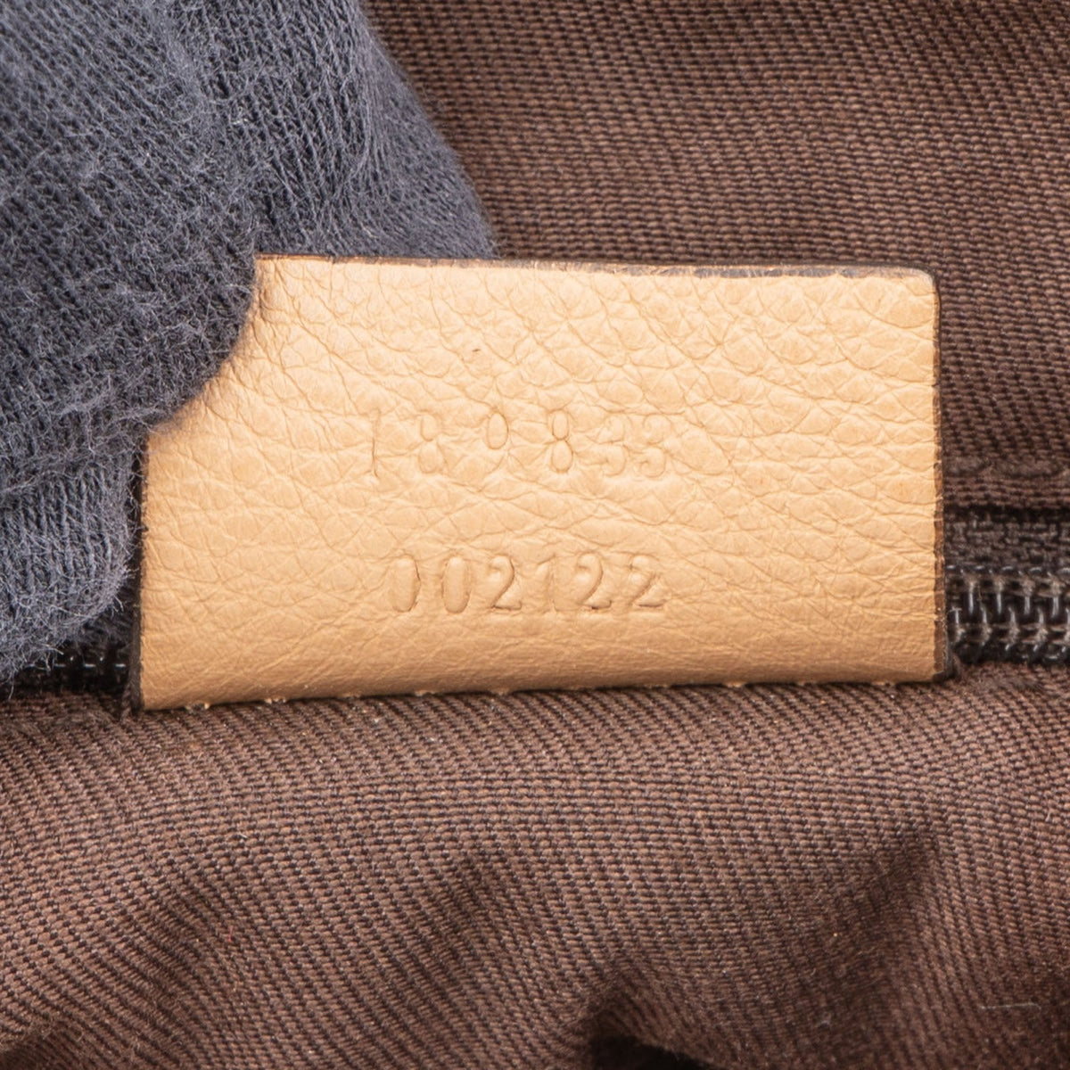 Gucci Abbey D-Ring aus GG Canvas – Ansicht 10