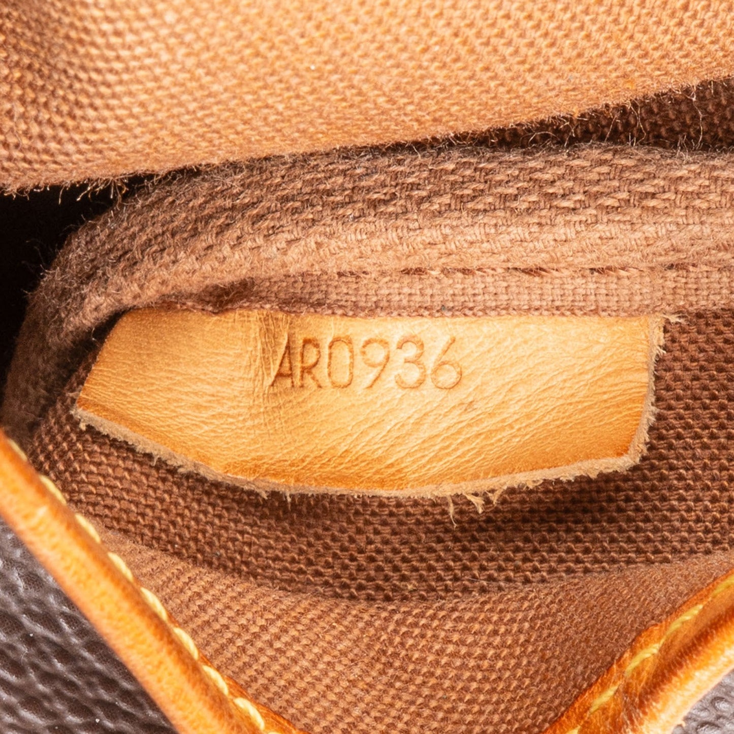 Louis Vuitton Monogram Canvas Saumur 30 Crossbody Bag