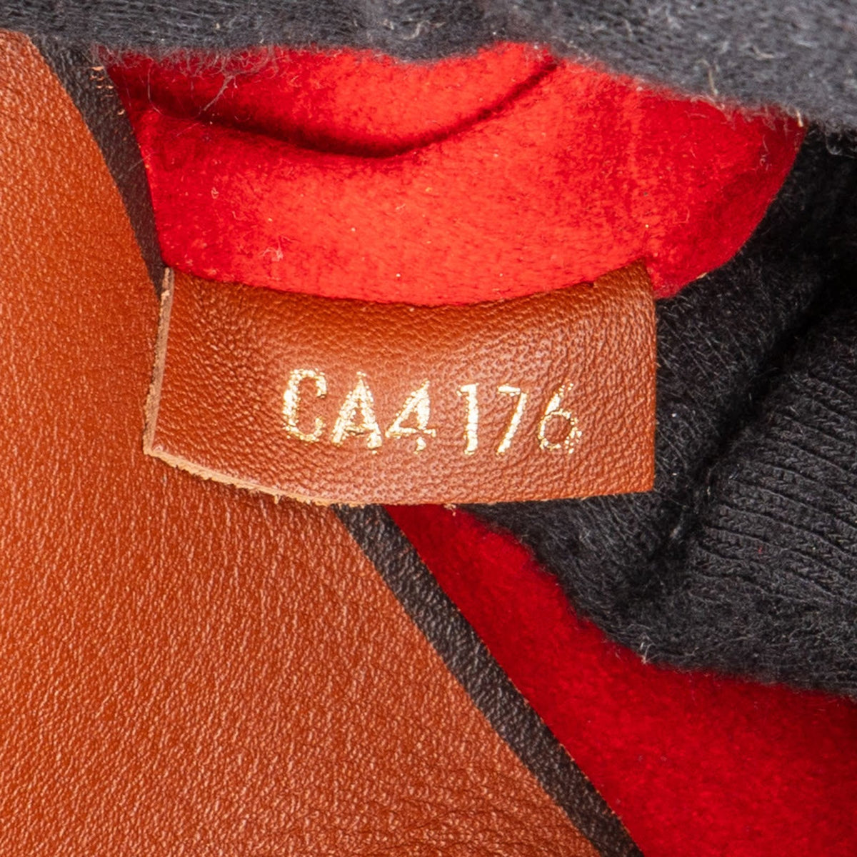 Louis Vuitton Monogram Canvas Tuileries Hobo Shoulder Bag