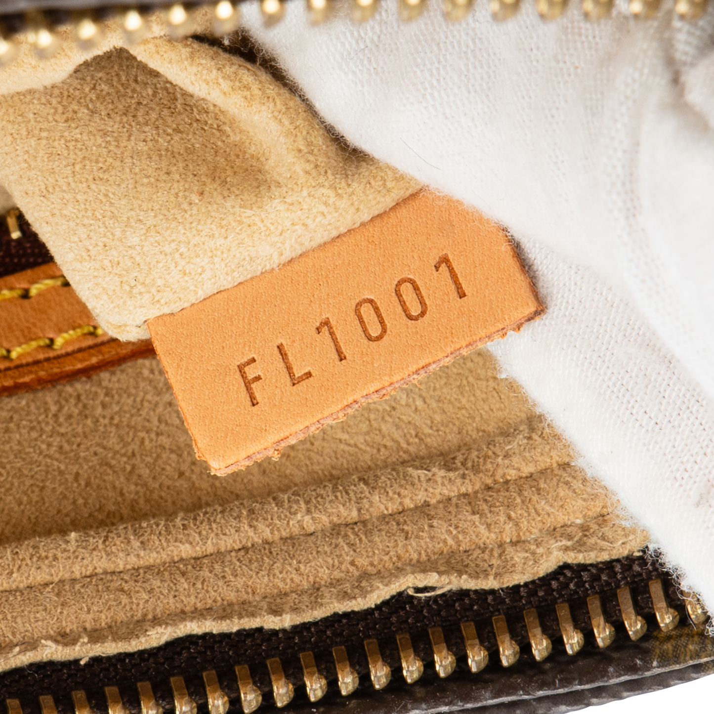 Louis Vuitton Canvas Monogram Looping MM Shoulder Bag