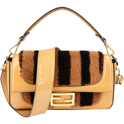 Fendi Shearling Baguette Buckle Handtasche