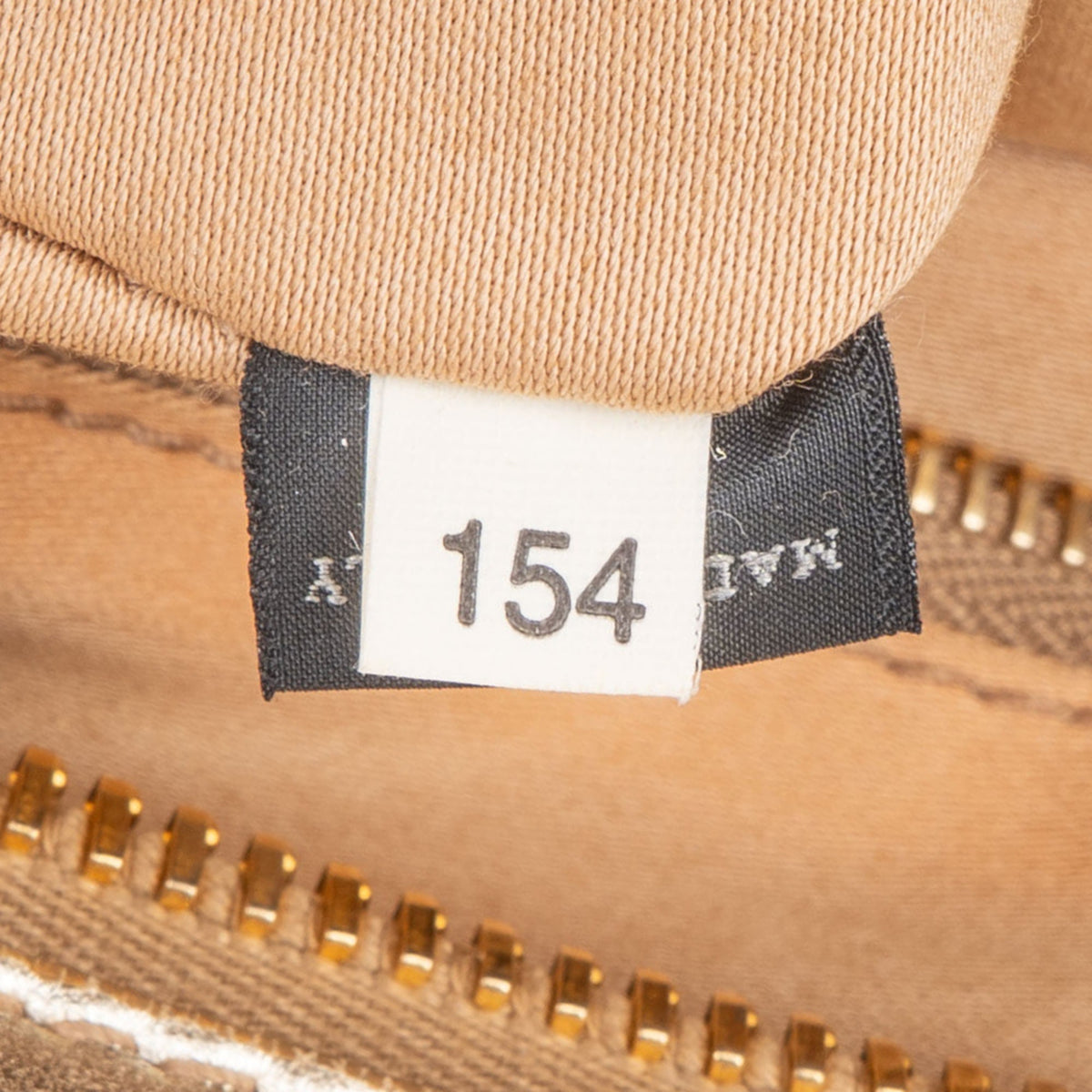 Miu Miu City aus goldfarbenem weichem Leder – Ansicht 12