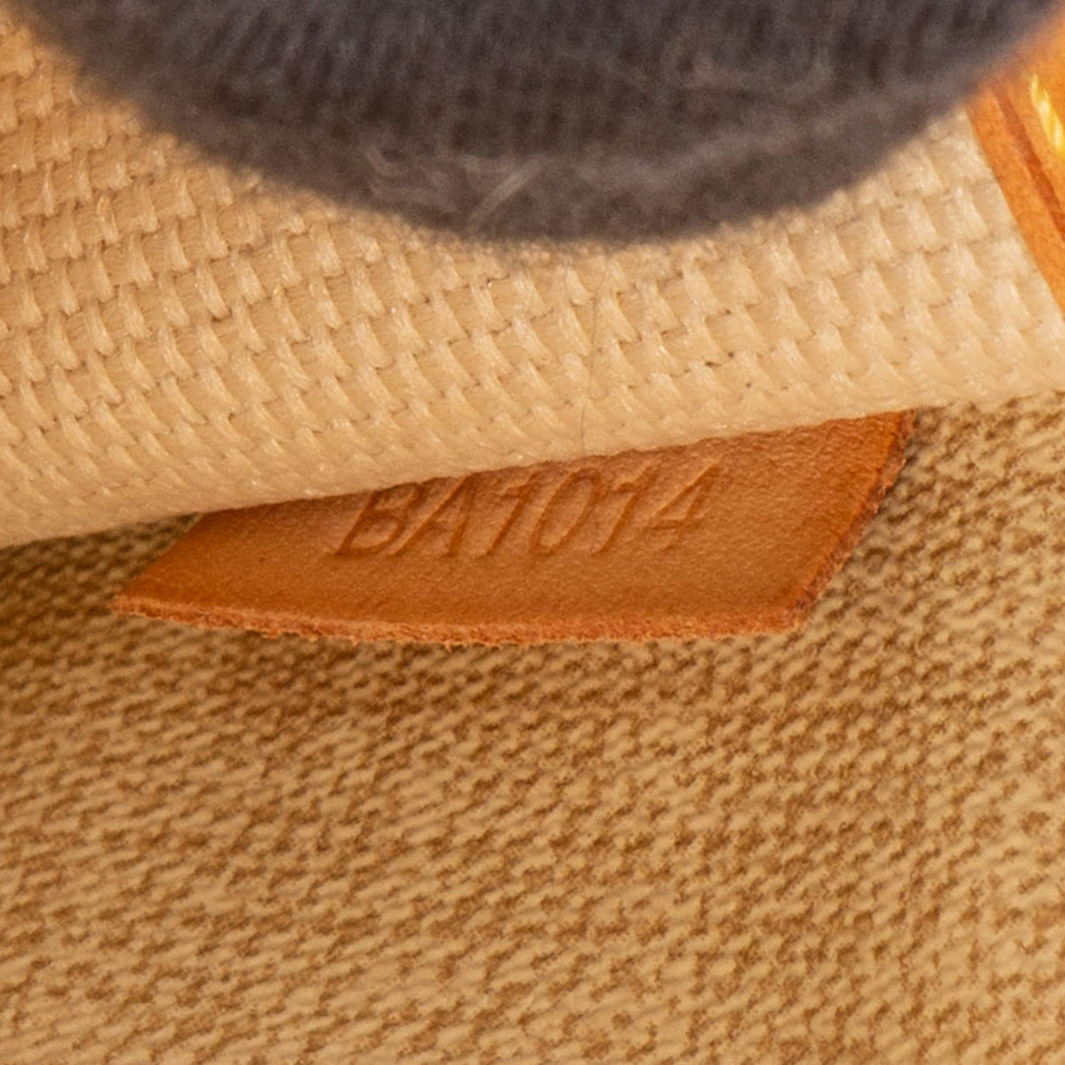 Louis Vuitton Trouville aus Monogram Canvas – Ansicht 11