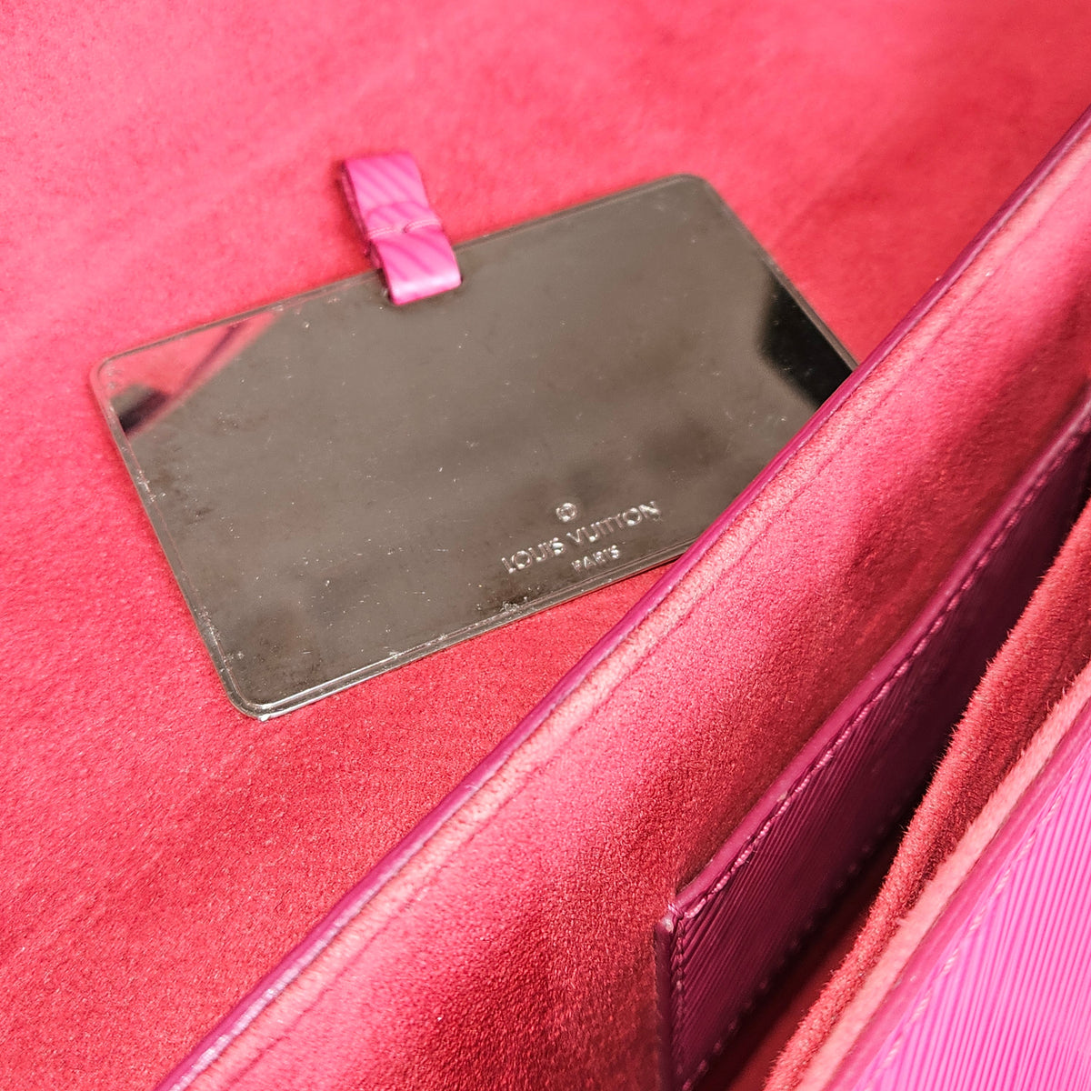 Louis Vuitton Pink Epi Leather Twist Crossbody Bag