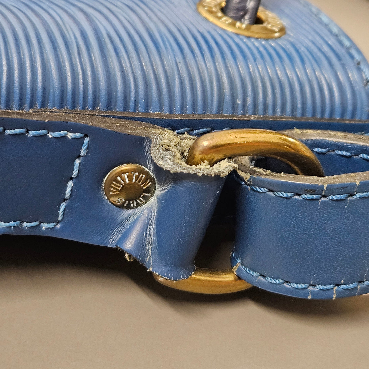 Louis Vuitton Blue Epi Leather Sac Noé Petit Shoulder Bag
