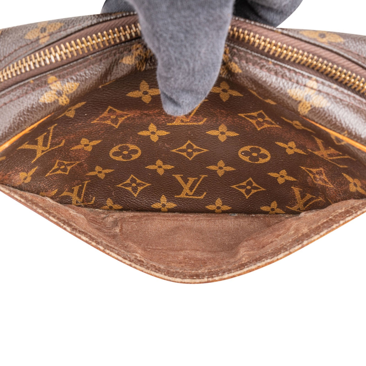 Louis Vuitton Jeune Fille PM aus Monogram Canvas – Ansicht 11