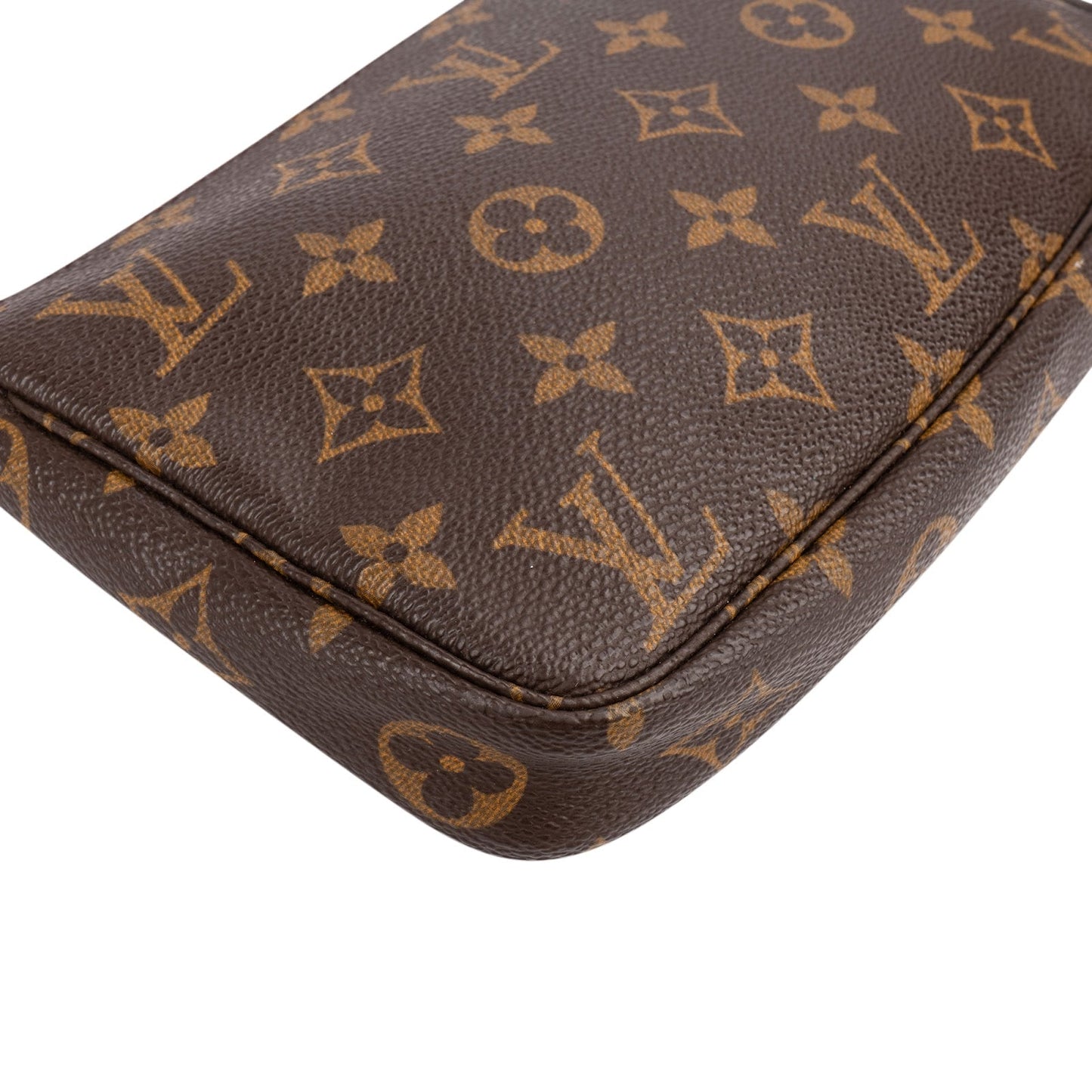 Louis Vuitton Monogram Canvas Pochette Accessoires Handbag