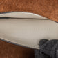 Fendi Kan U Flap aus weißem Lackleder – Ansicht 12