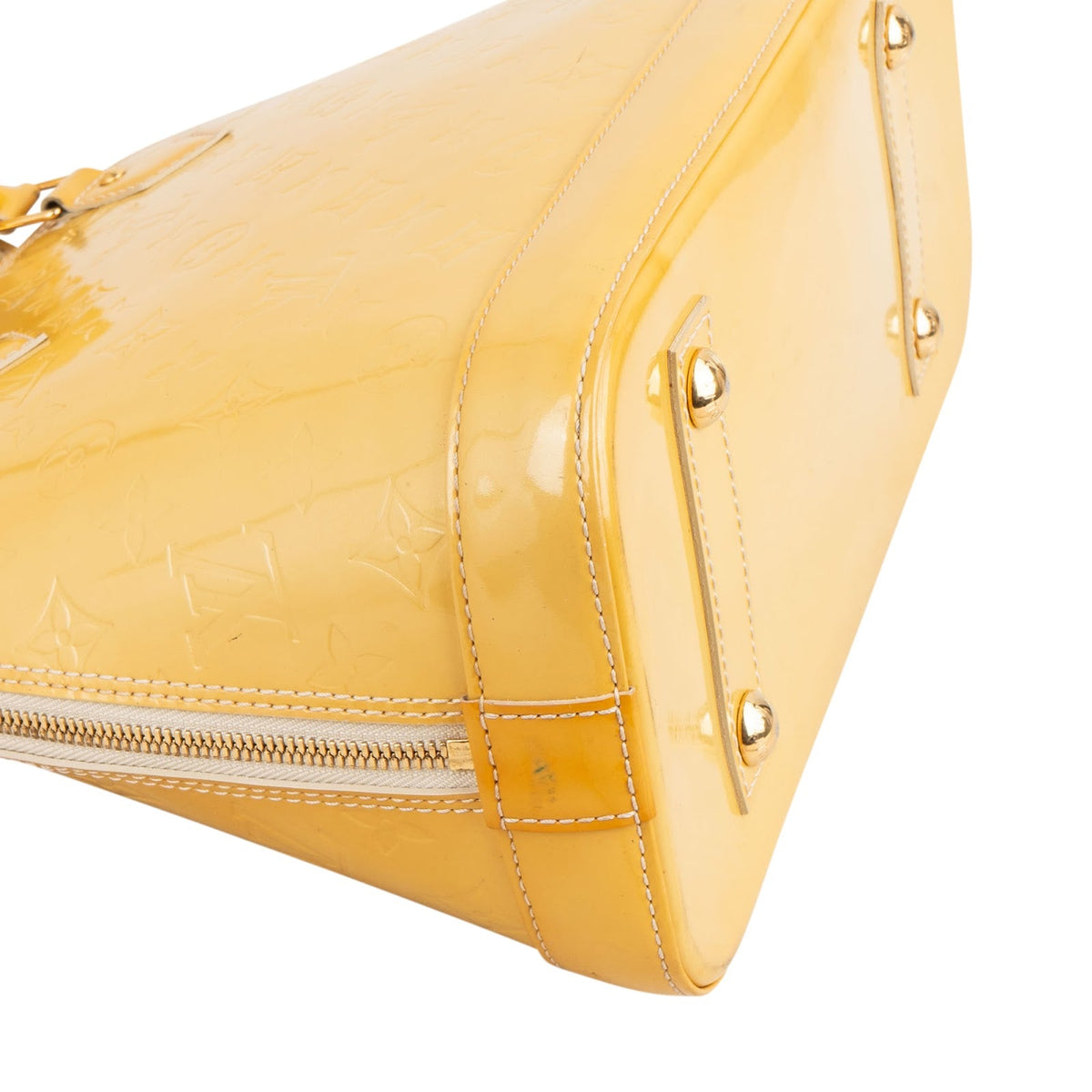 Louis Vuitton Alma PM aus gelbem Monogram Vernis – Ansicht 7