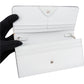Fendi Studded Emblem Wallet On Chain aus blauem Leder – Ansicht 6