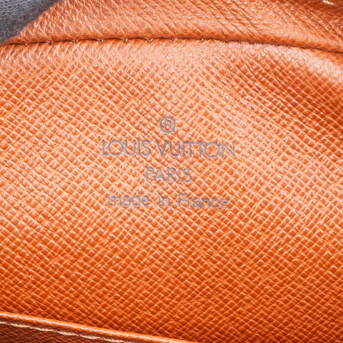 Louis Vuitton Pochette Cité aus Monogram Canvas – Ansicht 10