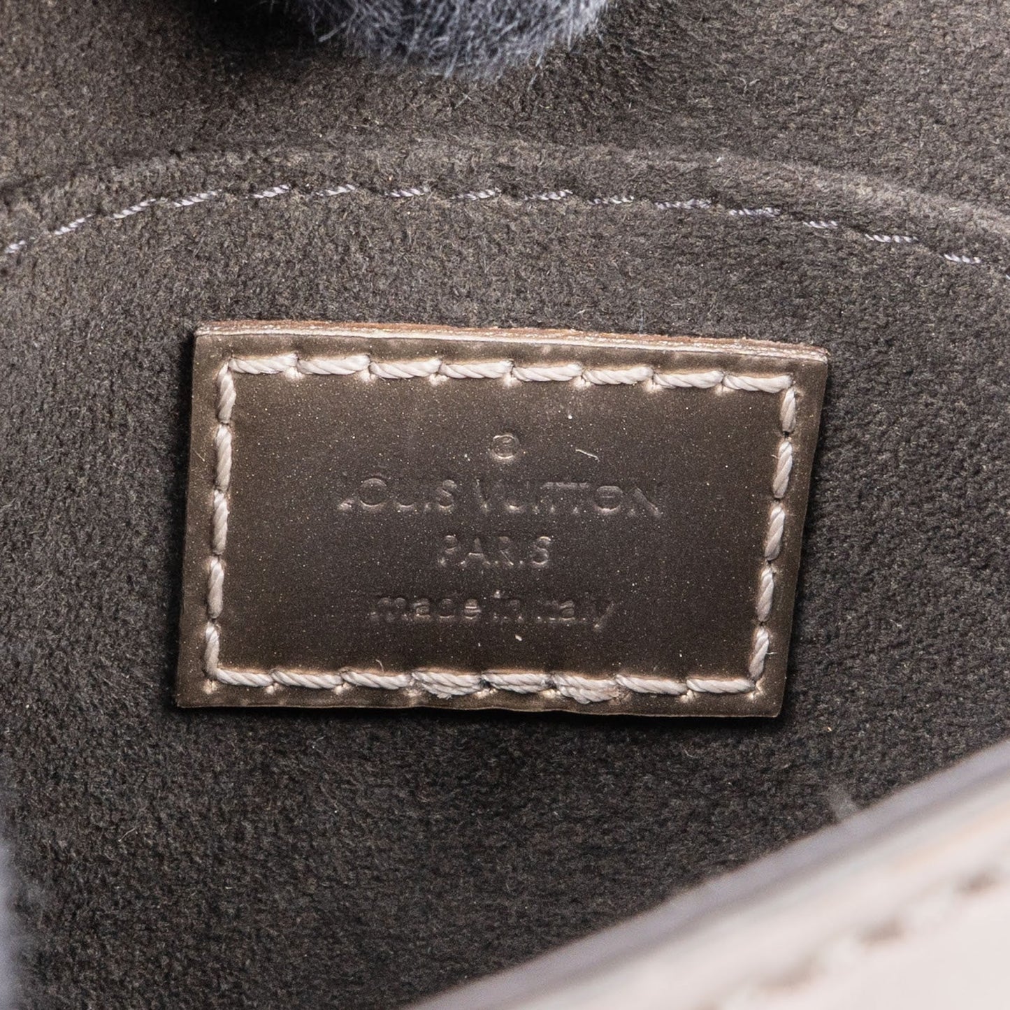 Louis Vuitton Monogram Vernis Petit Sac Plat Handbag