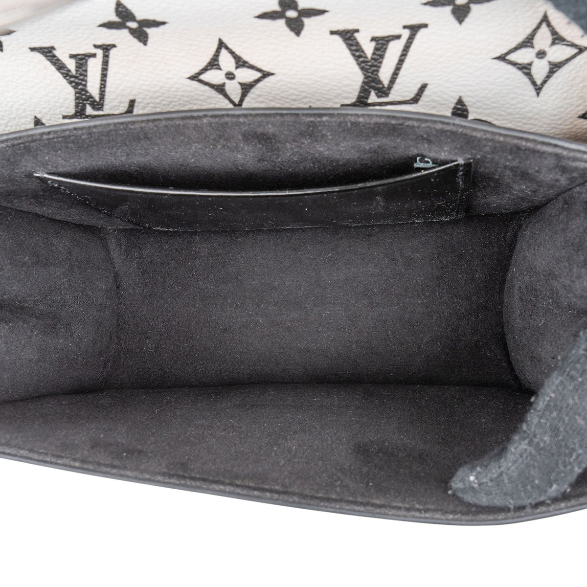 Louis Vuitton Monogram Canvas Black & White Vernis Leather Wynwood Trunk Crossbody Bag