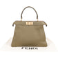 Fendi Medium Peekaboo aus olivgrünem Leder – Ansicht 2