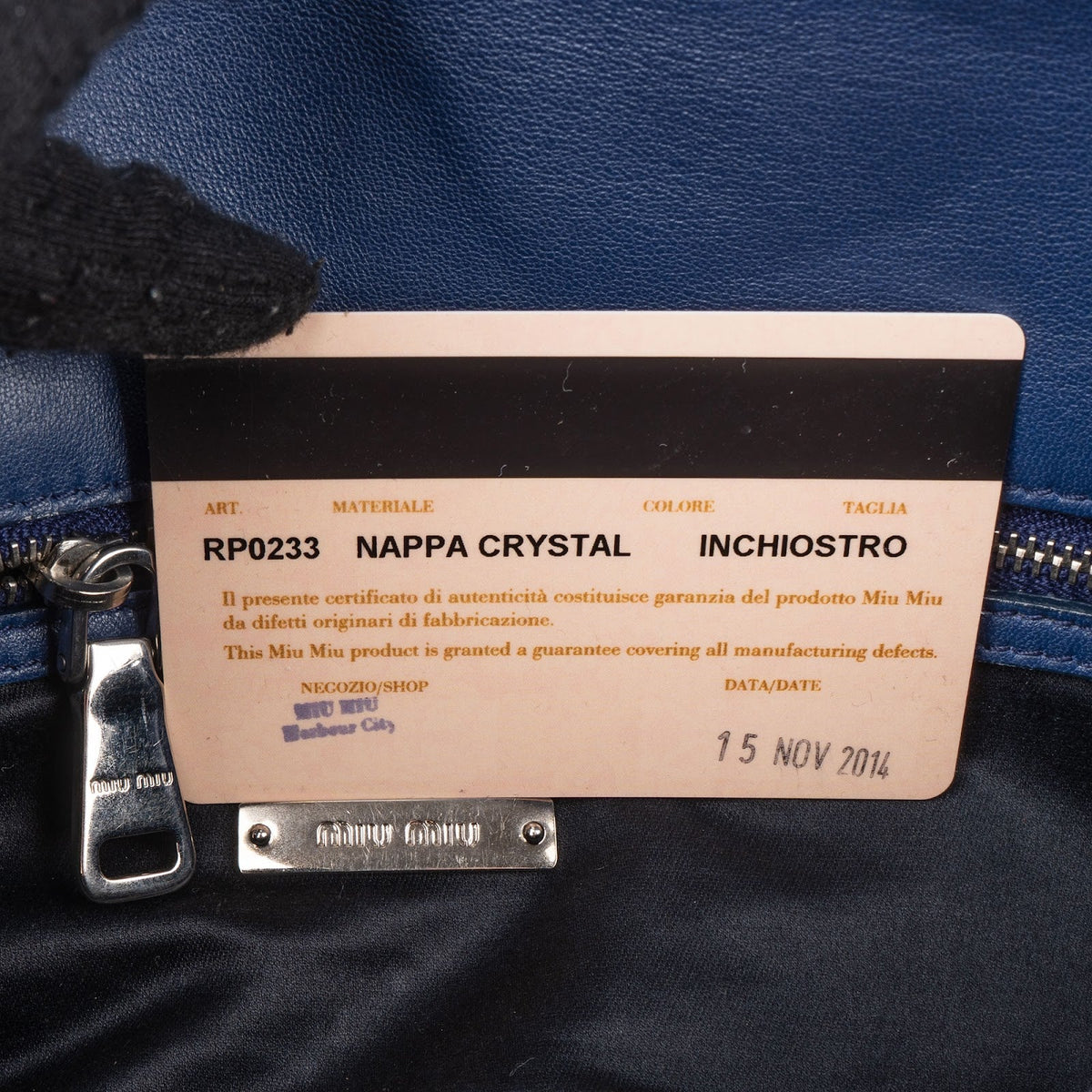 Miu Miu Pochette mit Kristallen aus Matelassé-Nappaleder – Ansicht 10