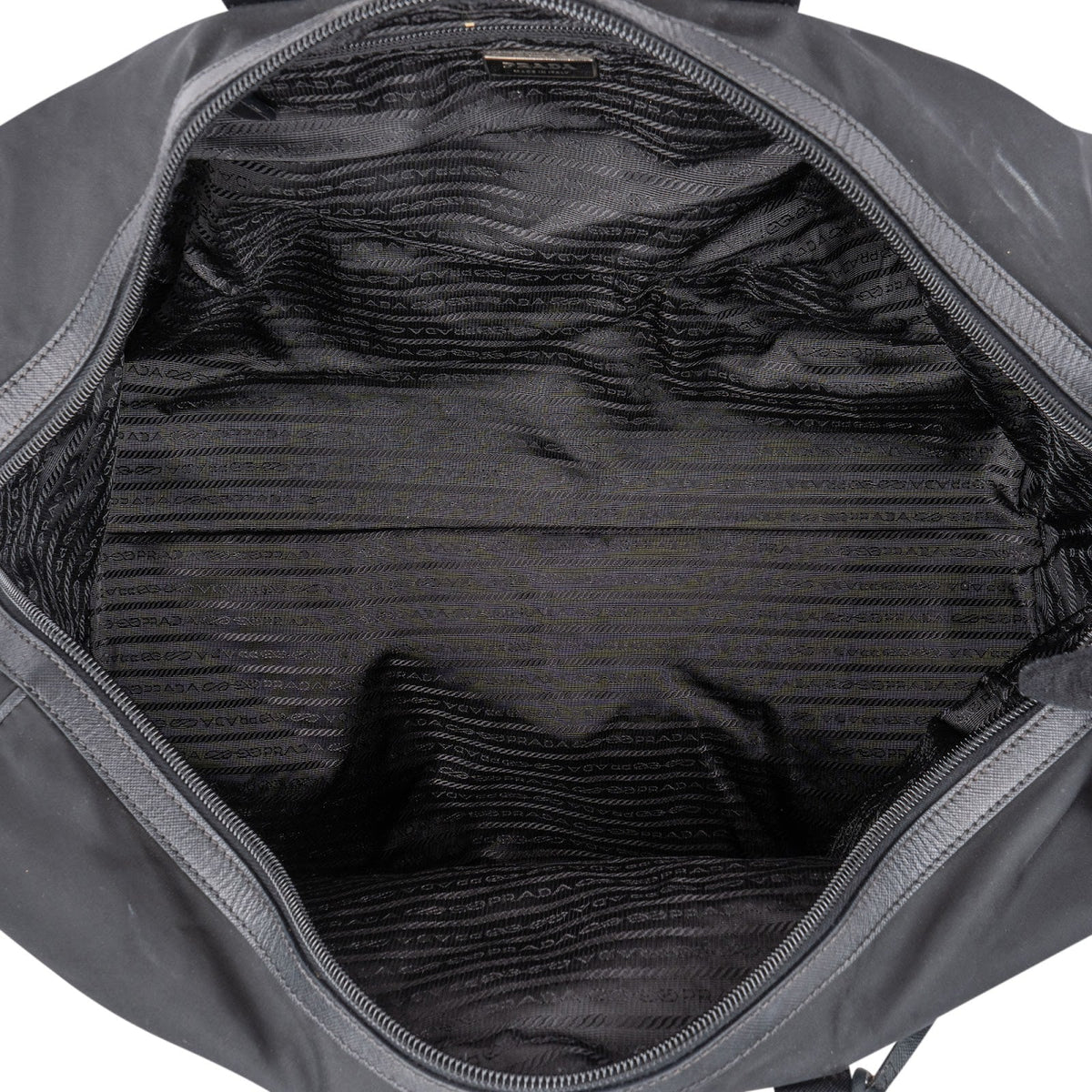 Prada Duffle 50 aus Tessuto-Nylon und Saffiano-Leder – Ansicht 8