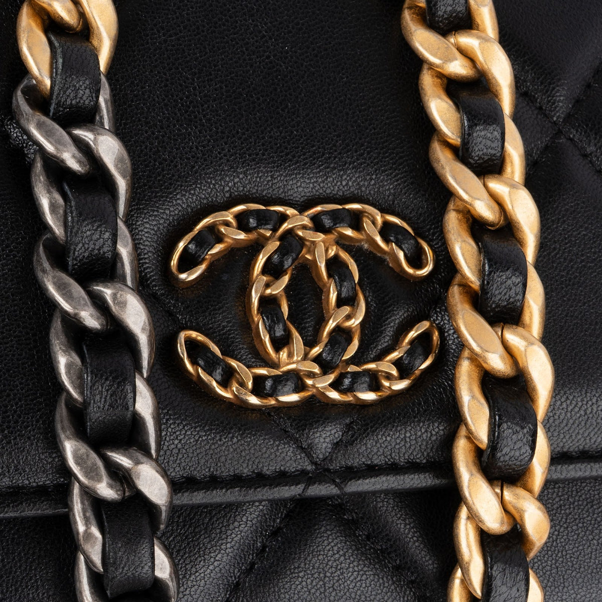 Chanel 19 Quilted Lambskin Wallet On Chain Crossbody bag