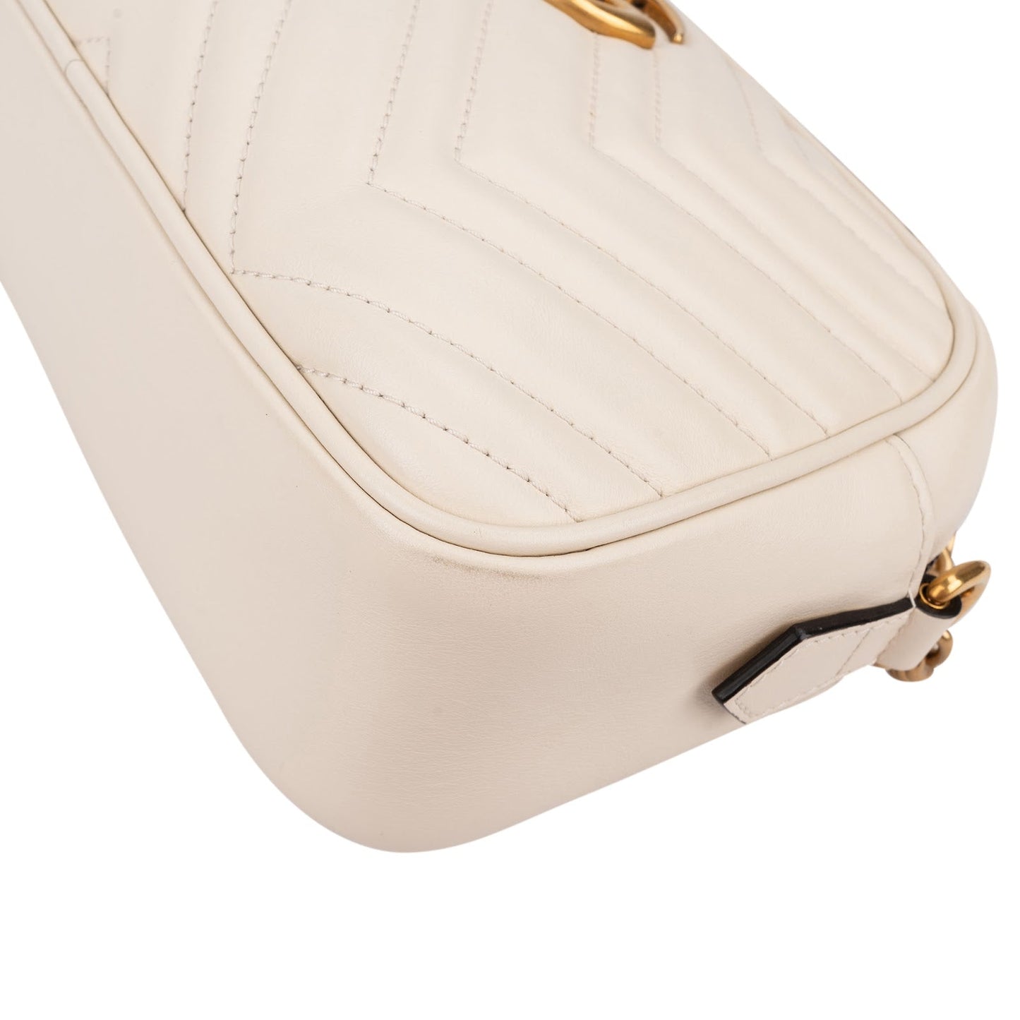 Gucci Chevron Matelassé Leather GG Marmont Medium Camera Crossbody Bag