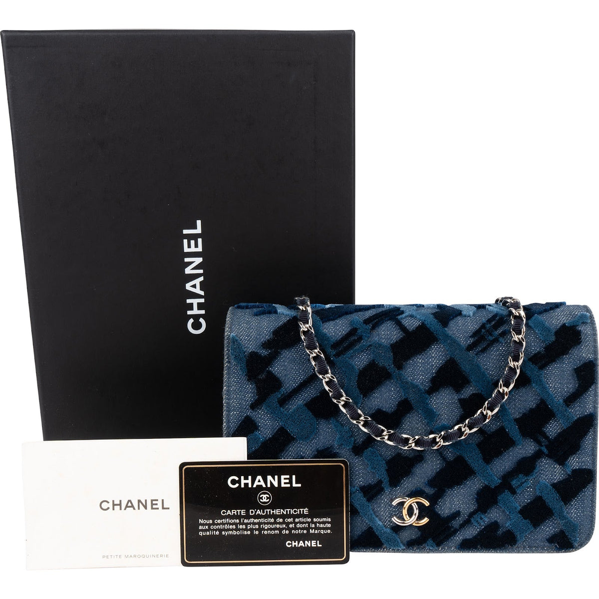 Chanel Graffiti Wallet on Chain aus Denim und Samt – Ansicht 2