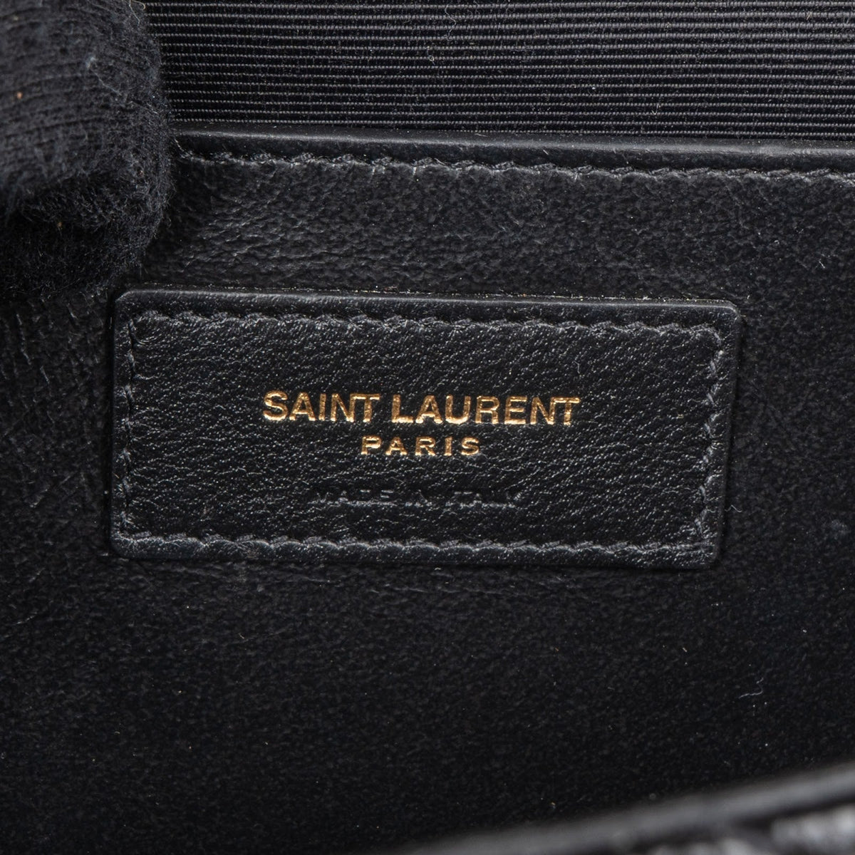 Saint Laurent Grain De Poudre Embossed Leather Envelope Crossbody Bag