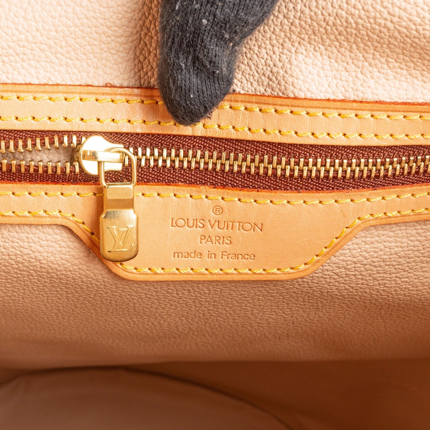 Louis Vuitton Monogram Canvas Bucket GM Shoulder Bag