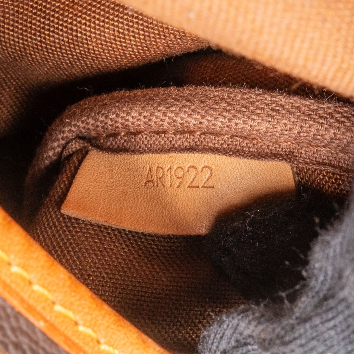 Louis Vuitton Monogram Canvas Saumur 30 Crossbody Bag