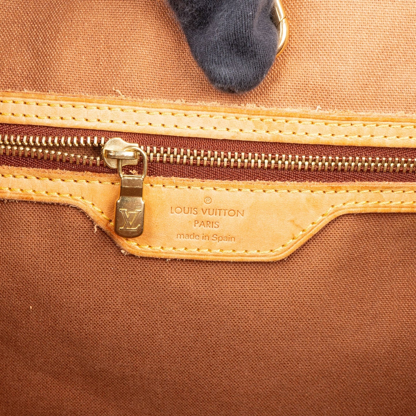 Louis Vuitton Monogram Canvas Batignolles Shoulder Bag