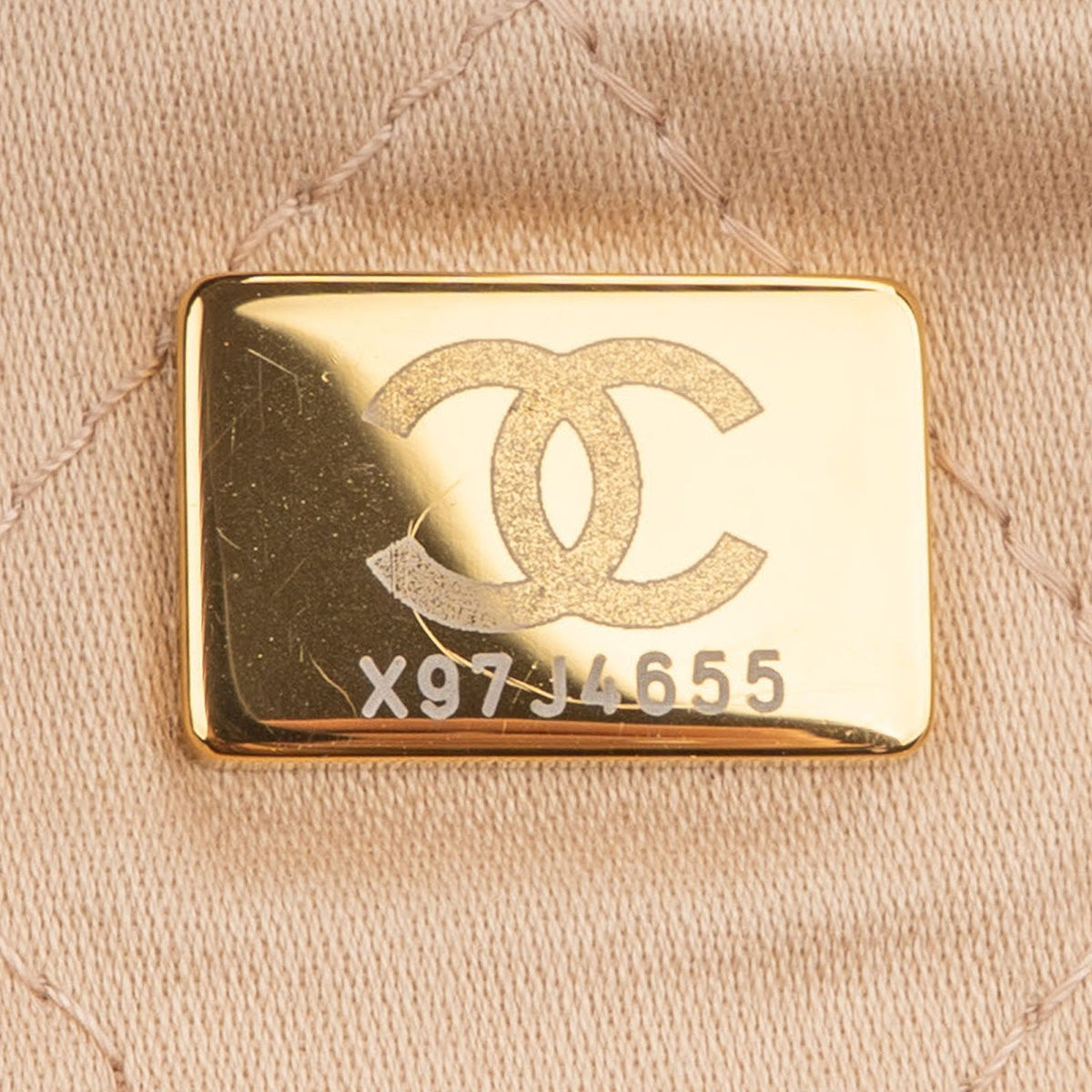 Chanel 22 White Quilted Lambskin Maxi Drawstring Shoulder Bag