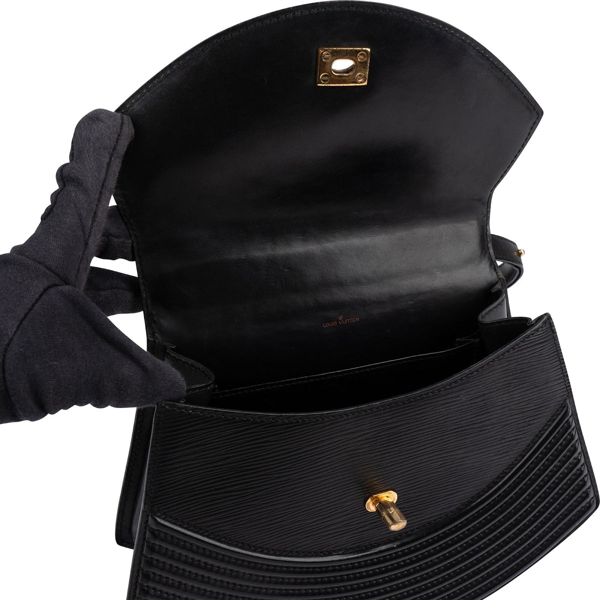 Louis Vuitton Tilsitt aus schwarzem Epi-Leder – Ansicht 8