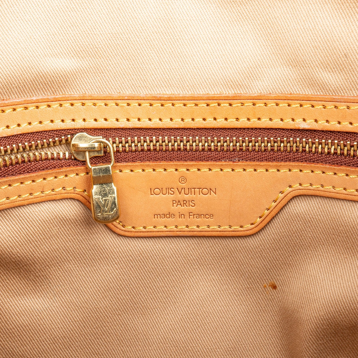 Louis Vuitton Monogram Canvas Bucket GM Shoulder Bag