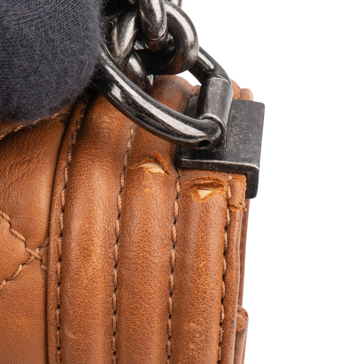 Chanel Boy Medium Métiers d’Art Dallas aus gestepptem Kalbsleder – Ansicht 13