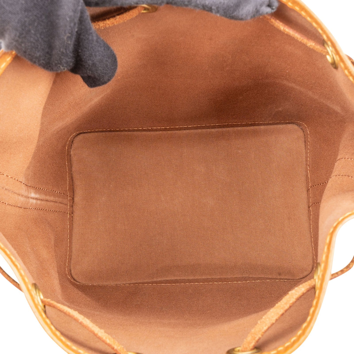 Louis Vuitton Noé BB aus Monogram Canvas – Ansicht 10