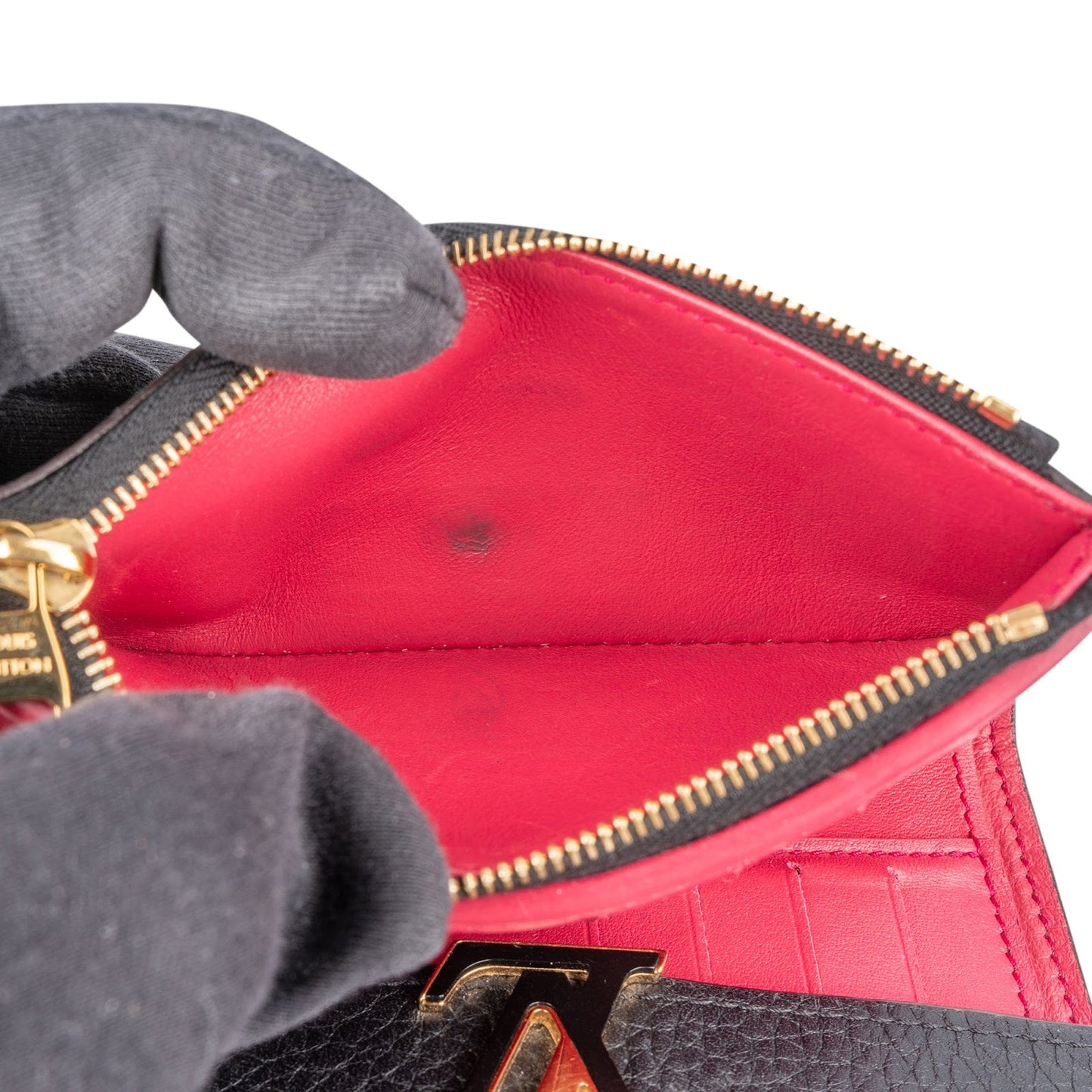 Louis Vuitton Taurillon Leather Capucines Compact Wallet