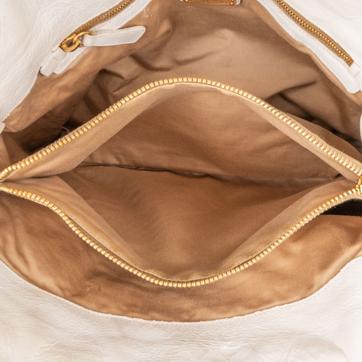 Miu Miu Satchel aus weißem Vitello-Daino-Leder – Ansicht 9