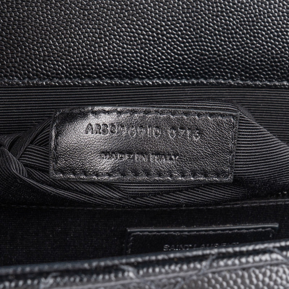 Saint Laurent Grain De Poudre Leather Large Envelope Crossbody Bag