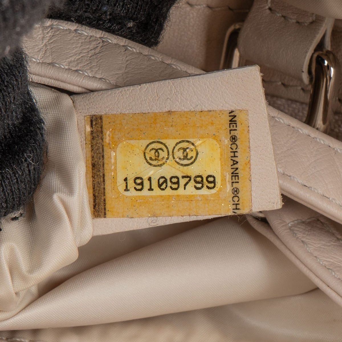 Chanel Coco Cocoon Tote aus Nylon in Tweed-Optik – Ansicht 11
