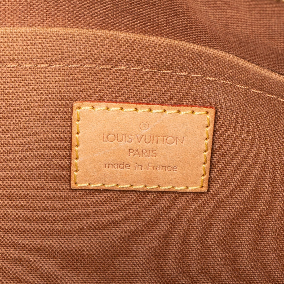 Louis Vuitton Monogram Canvas Thames GM Shoulder Bag