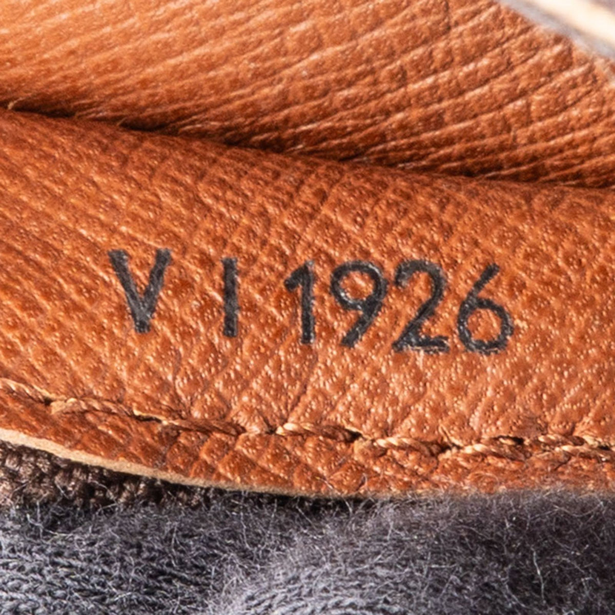 Louis Vuitton Babylone aus Monogram Canvas – Ansicht 11