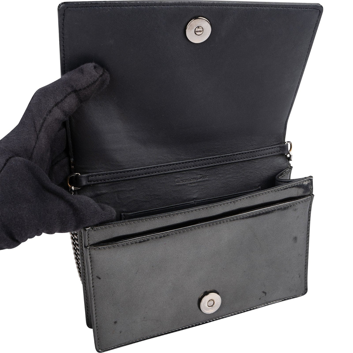 Dior Diorama Wallet on Chain aus Micro-Cannage-Lackleder – Ansicht 8