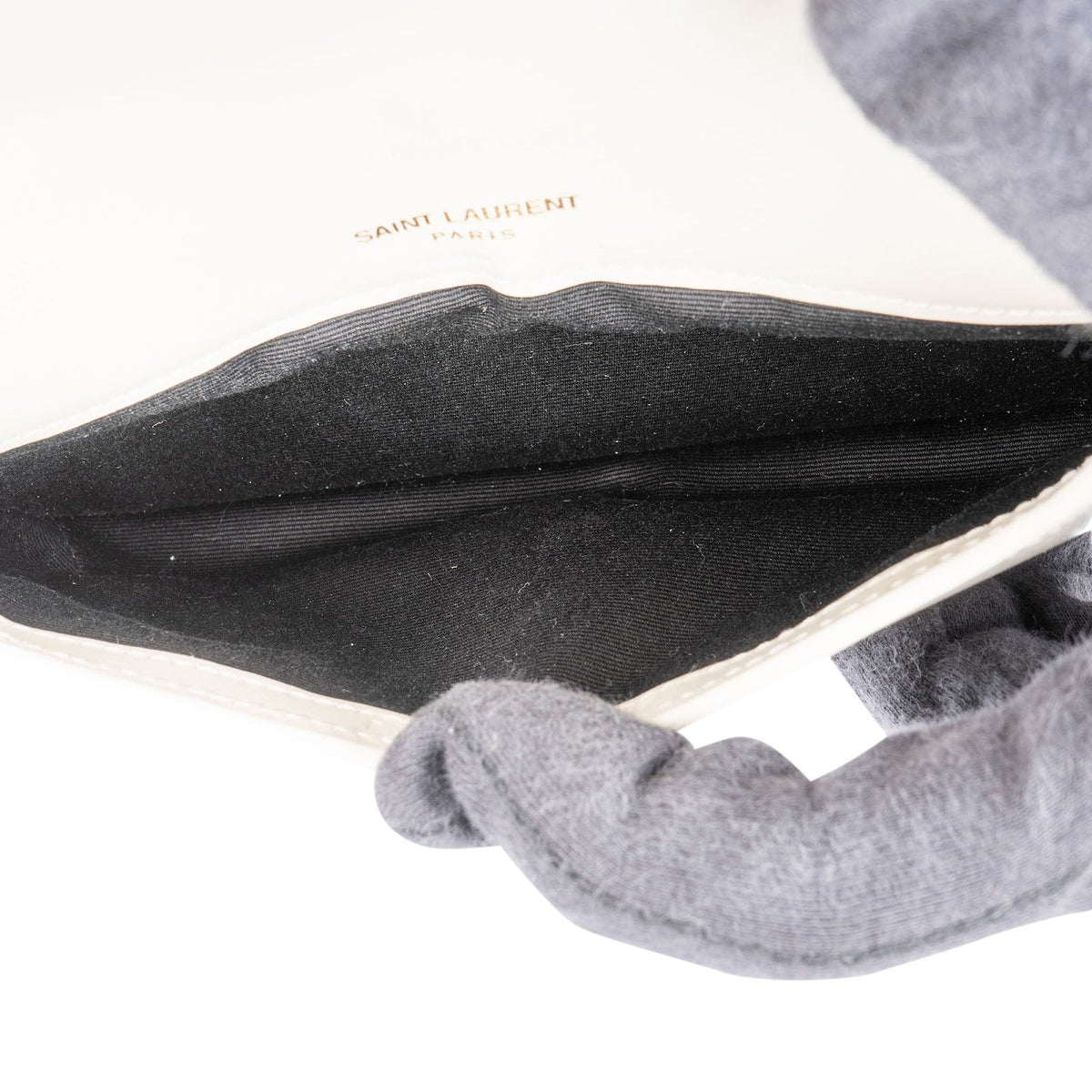 Saint Laurent Kate Wallet on Chain aus grauem Glattleder – Ansicht 10