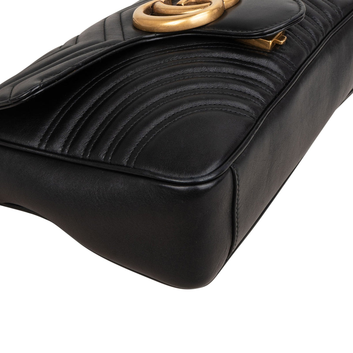 Gucci Matelassé Leather GG Large Marmont Shoulder Crossbody Bag